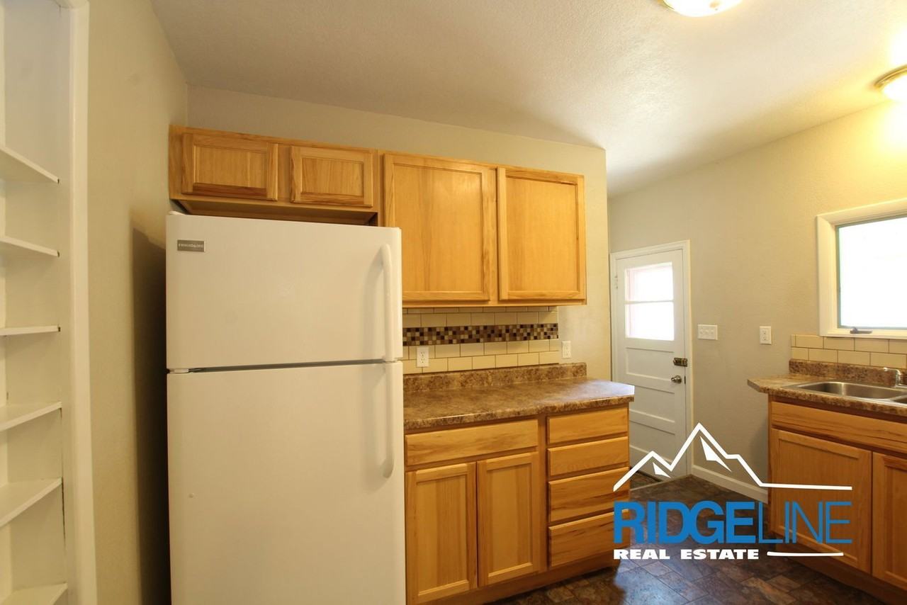 2820 2nd Ave S - Photo 5 of 17