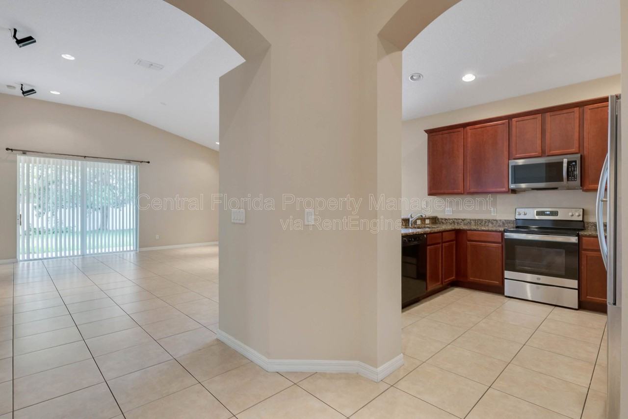 8116 Tumeric Ct - Photo 5 of 13