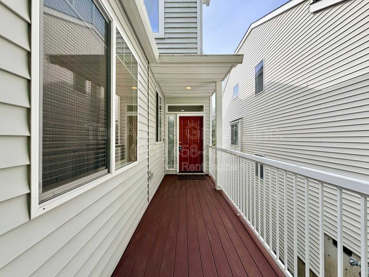 13760 Sw Mapleview Ln - Photo 2 of 48