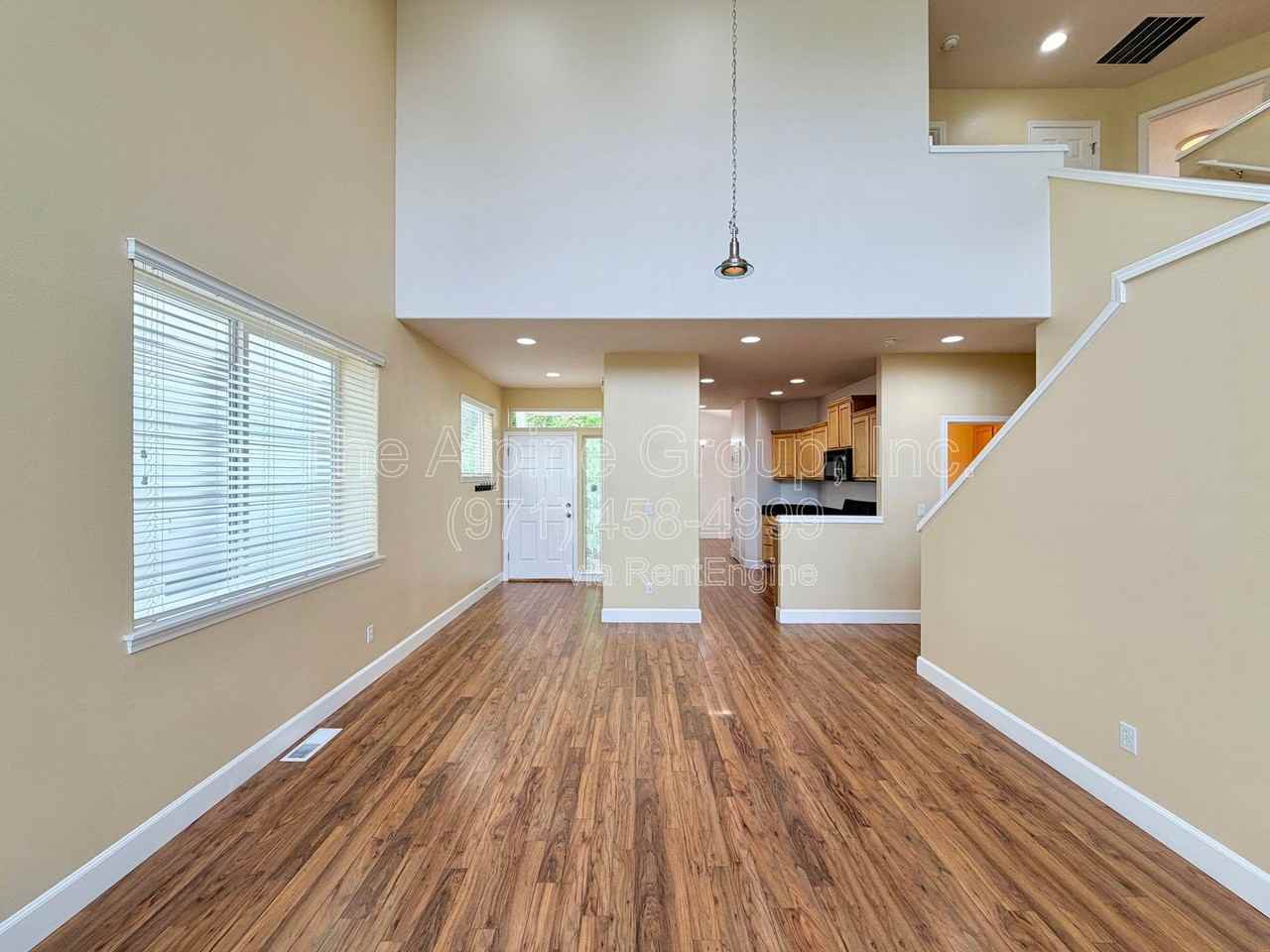 13760 Sw Mapleview Ln - Photo 4 of 48