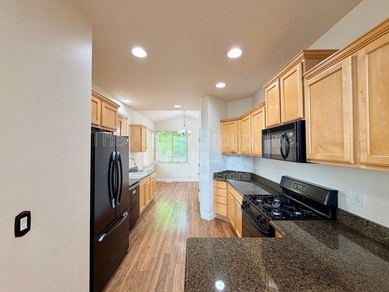 13760 Sw Mapleview Ln - Photo 5 of 48
