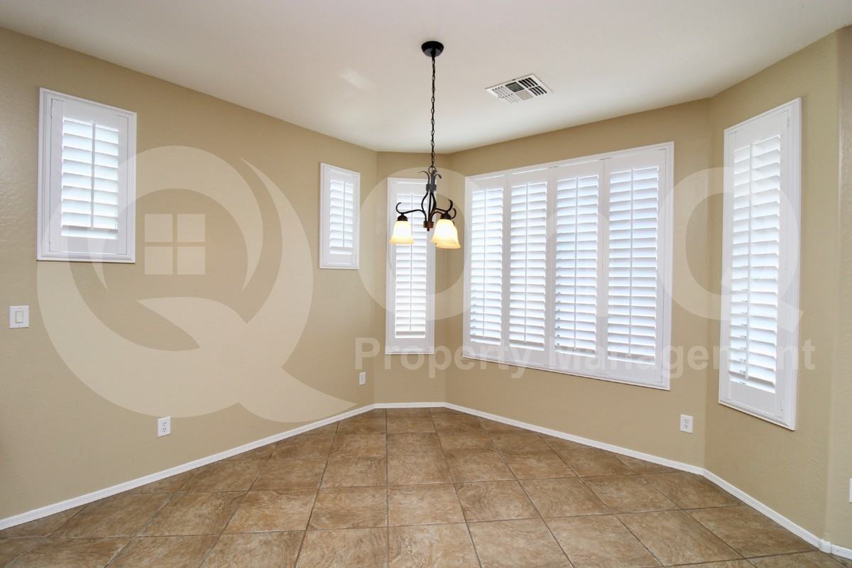 21061 N Bustos Way - Photo 3 of 21