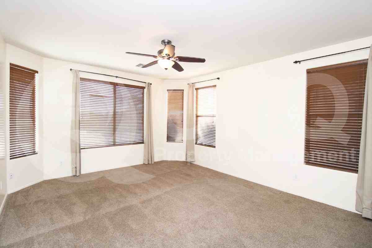21061 N Bustos Way - Photo 6 of 21