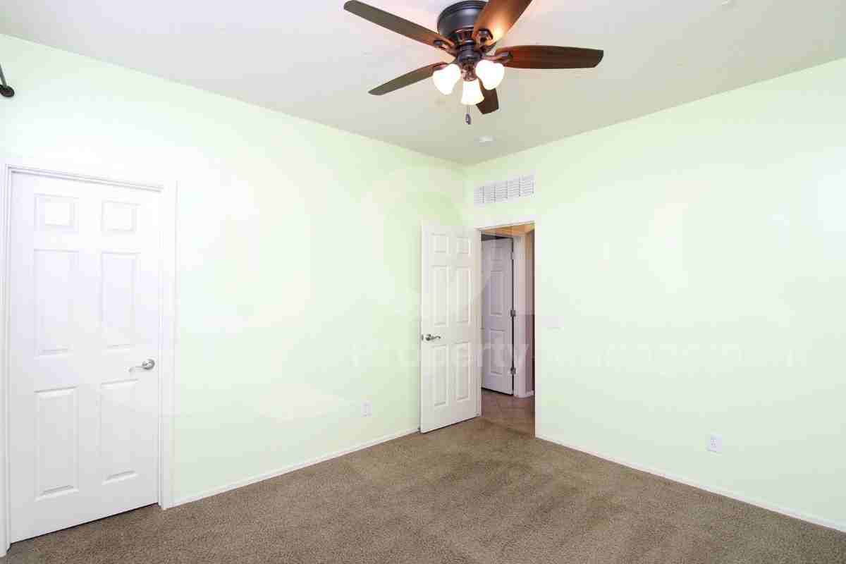 21061 N Bustos Way - Photo 7 of 21