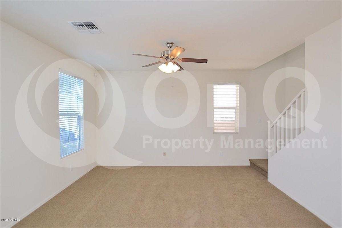 4028 E Tulsa St - Photo 5 of 25