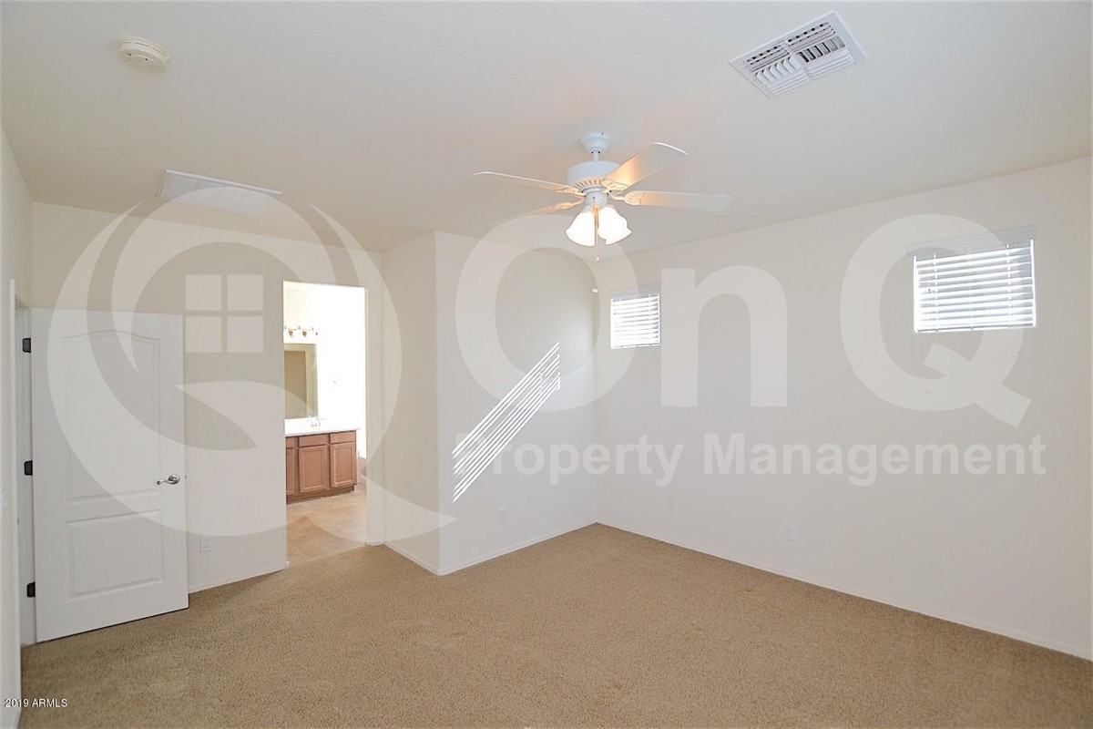4028 E Tulsa St - Photo 6 of 25