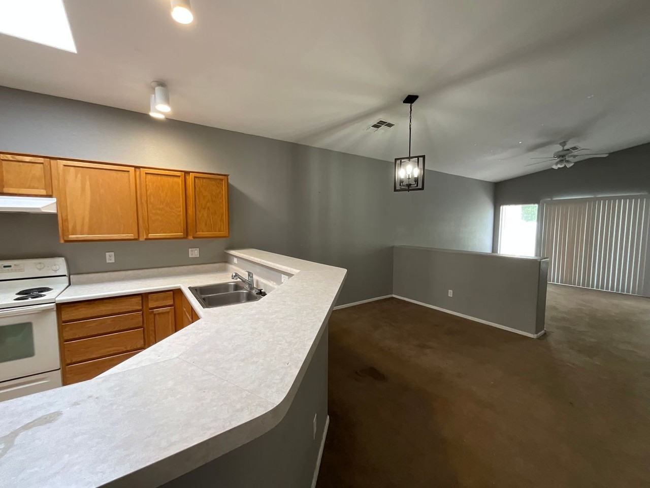 951 S Tucana Ln - Photo 5 of 19