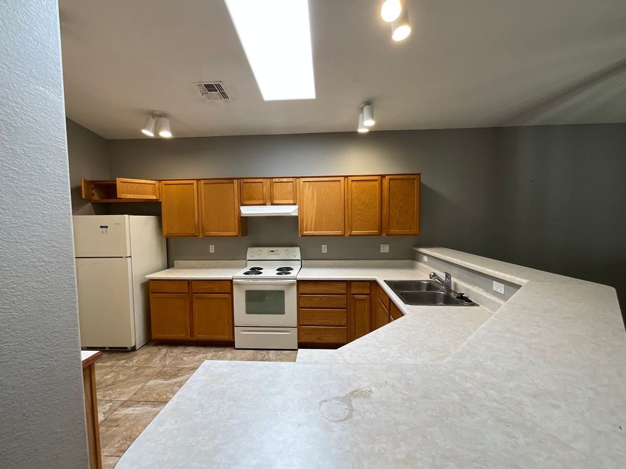 951 S Tucana Ln - Photo 6 of 19