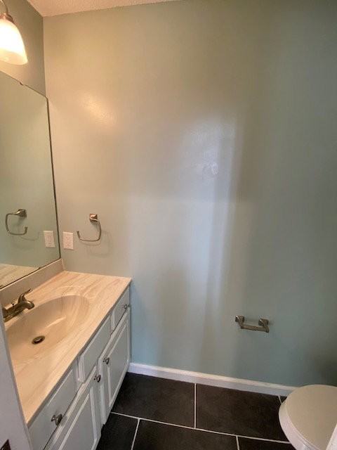 1041 Flora Lake Ct - Photo 4 of 32