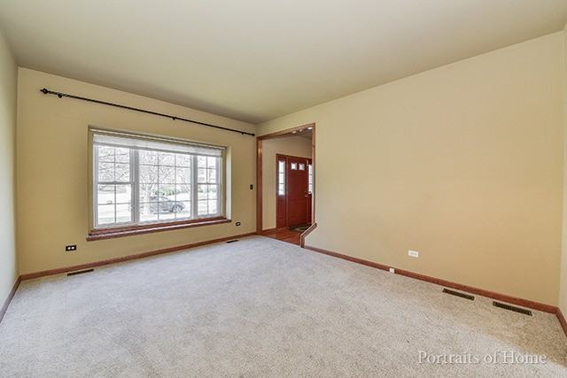 2656 Freeland Cir - Photo 3 of 16