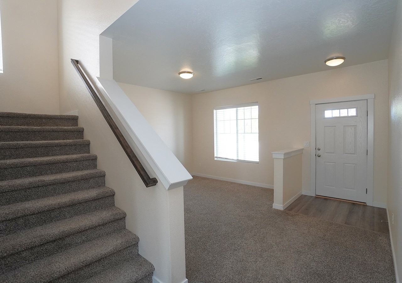 3061 W Silver River St #1 - Photo 4 of 27