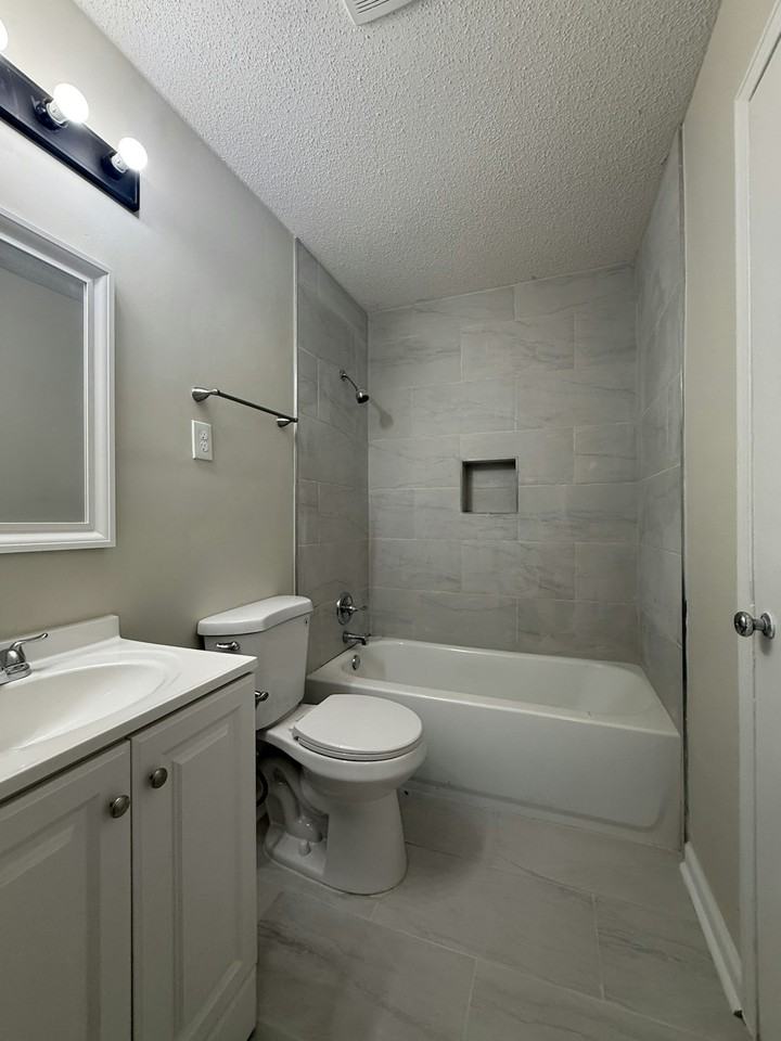 933 Leacrest Avenue - Photo 3 of 8