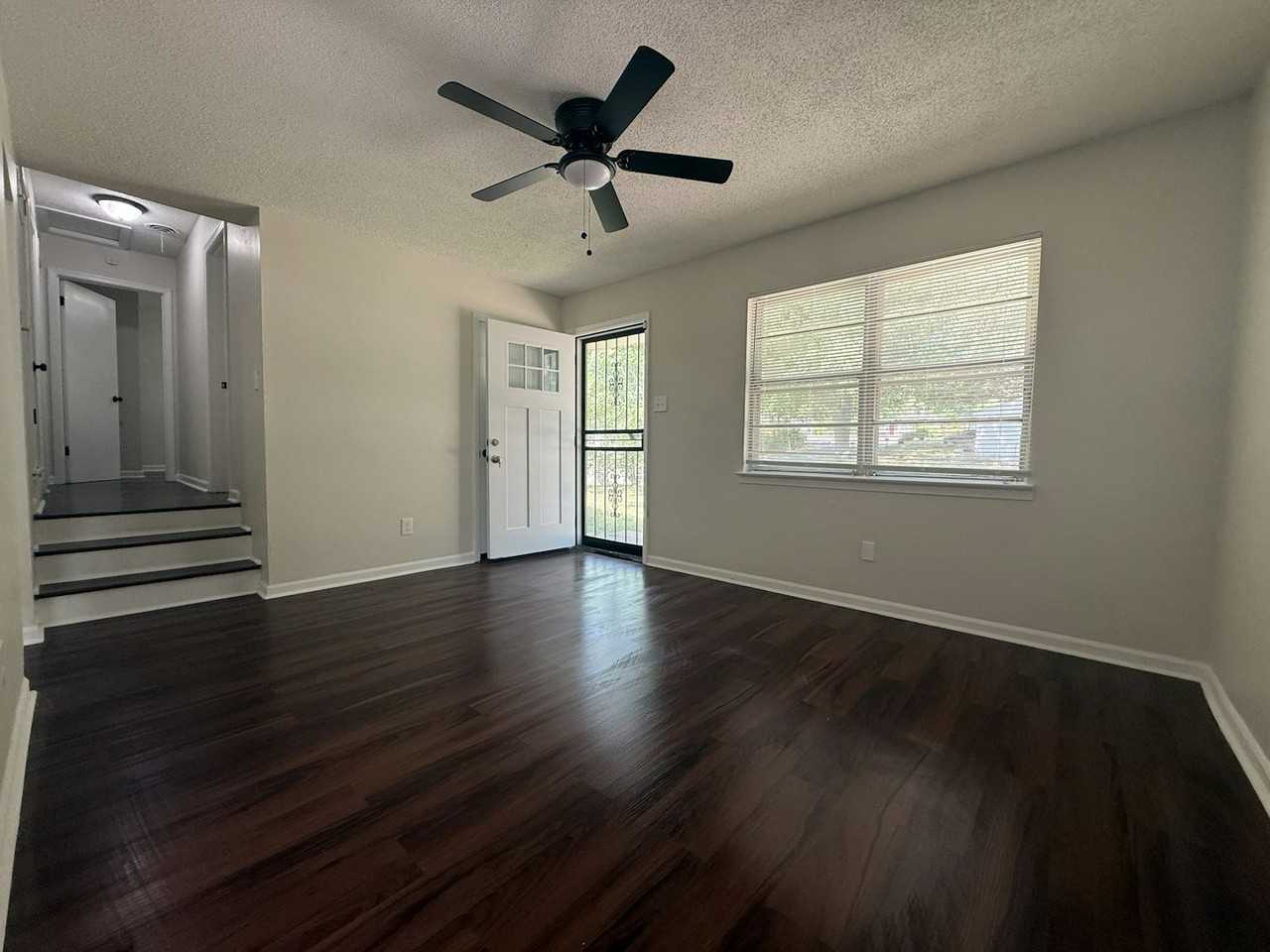 933 Leacrest Avenue - Photo 4 of 8