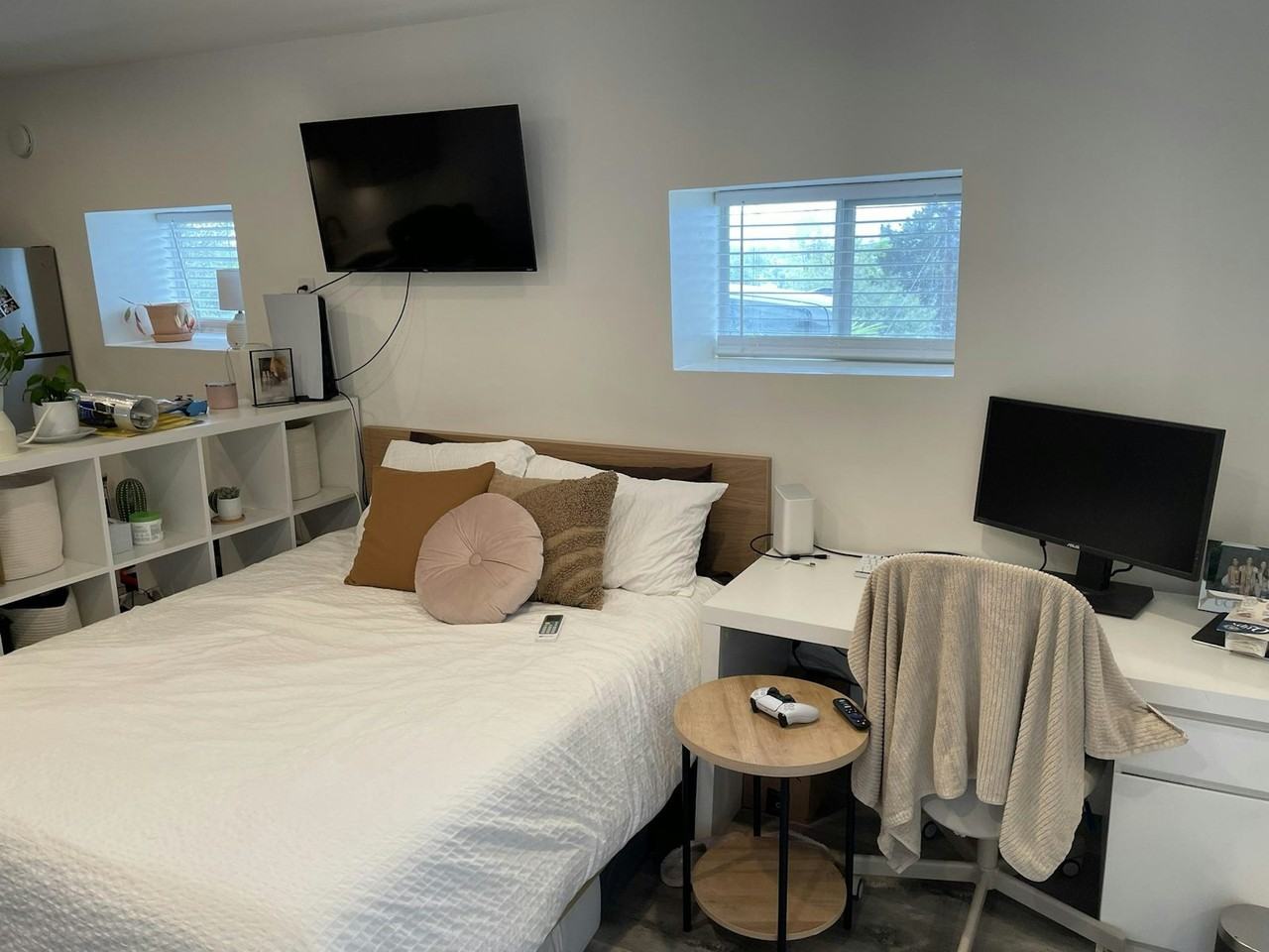 4521 Westview Drive, Unit #1 - Photo 3 of 23
