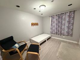featured image of 233 W Elm Ave