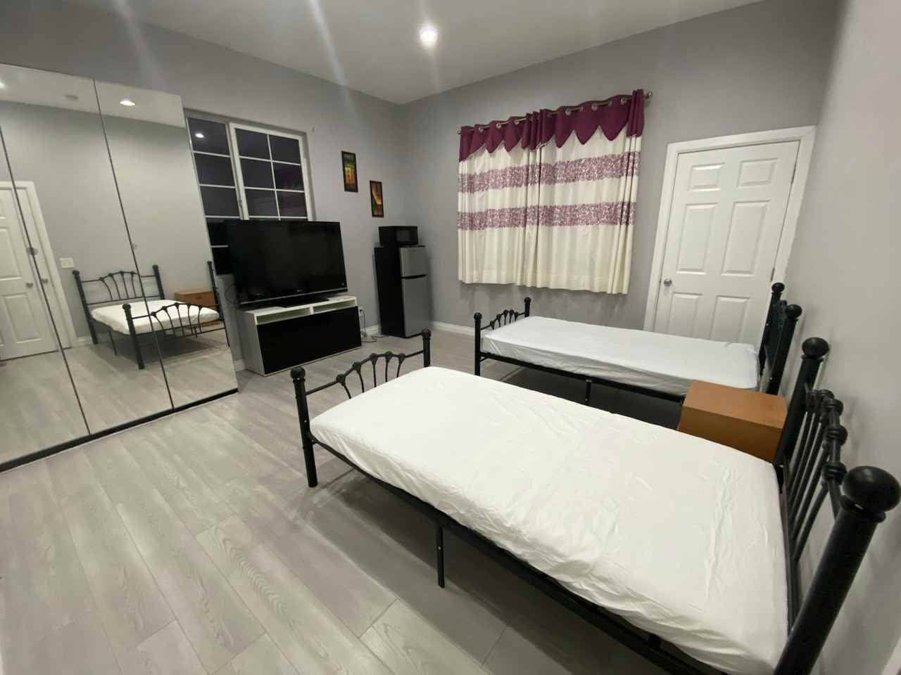 233 West Elm Avenue, Unit Room 2 - Photo 4 of 11