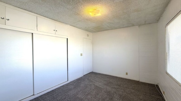 21225 Wigwam Rd, Unit 2 - Photo 6 of 14