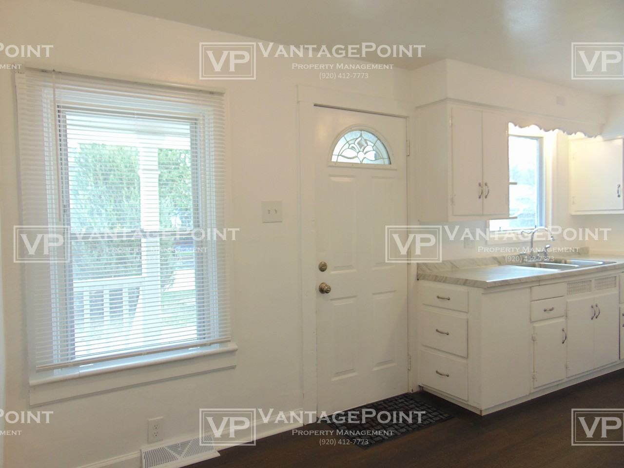 1160 Cass St Lowr - Photo 6 of 23
