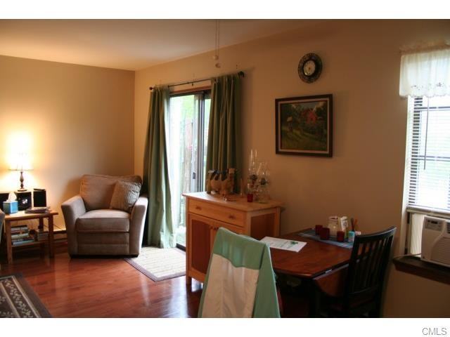 138 Aspetuck Village #138 - Photo 2 of 5