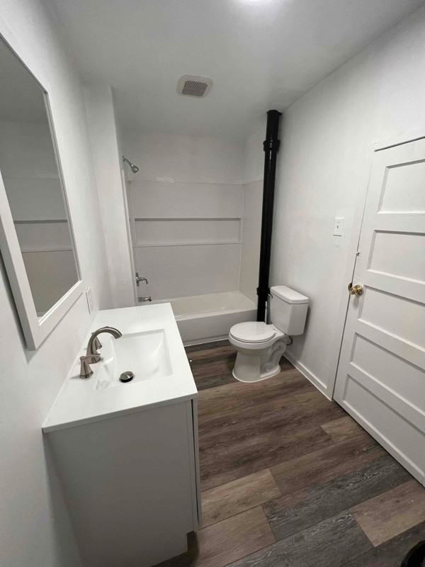 301 N Railroad Ave - Photo 3 of 17