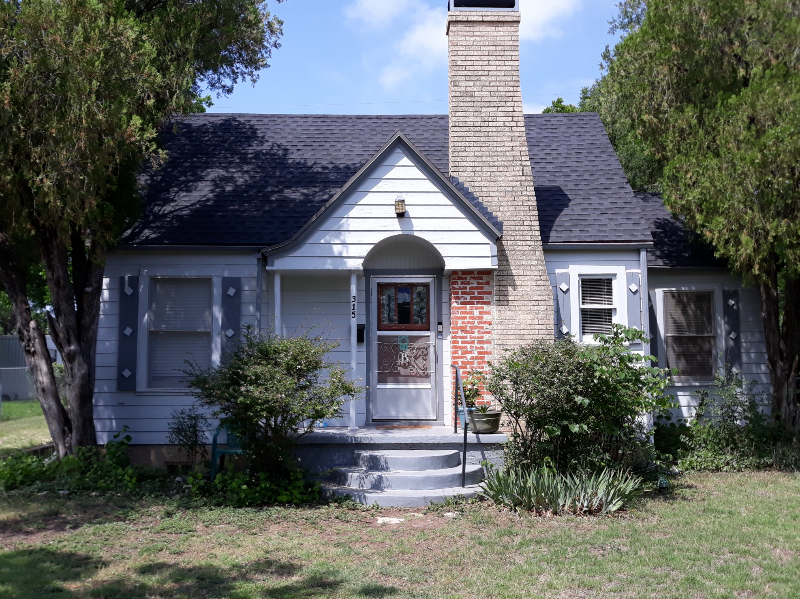 315 N Monroe St - Photo 3 of 23