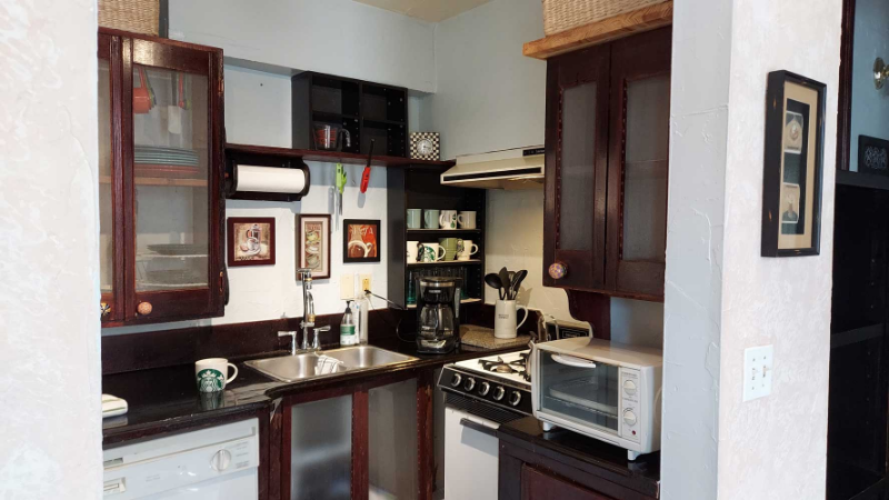 334 E Mulberry St #1 - Photo 3 of 16