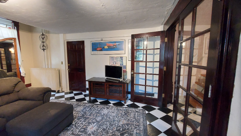 334 E Mulberry St #1 - Photo 7 of 16