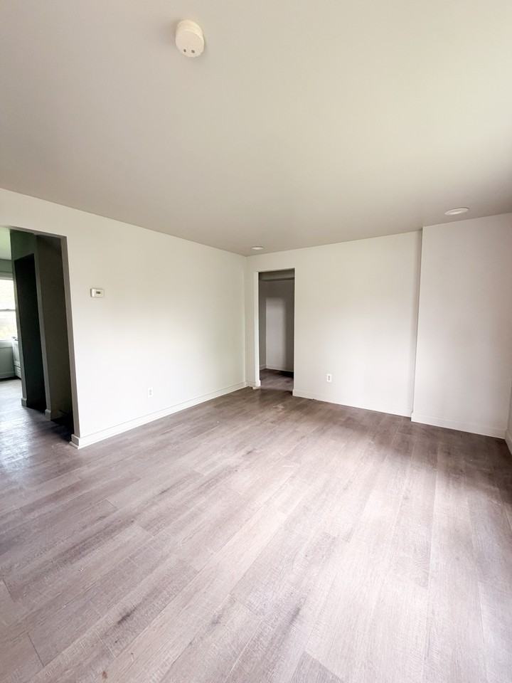 15815 Evergreen Rd #1 - Photo 3 of 12