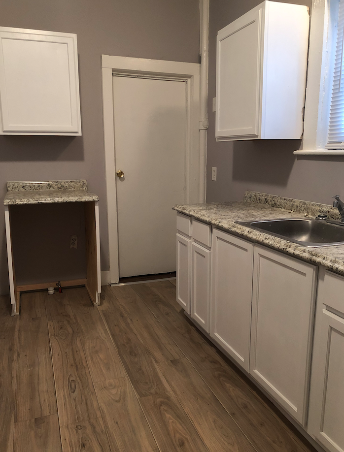 347 Maple Blvd #1 - Photo 3 of 20