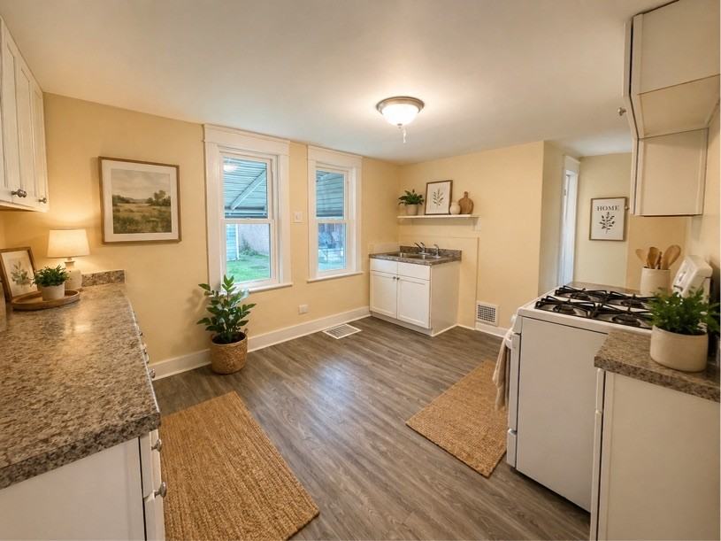 125 Edison Avenue - Carriage House - Photo 3 of 18