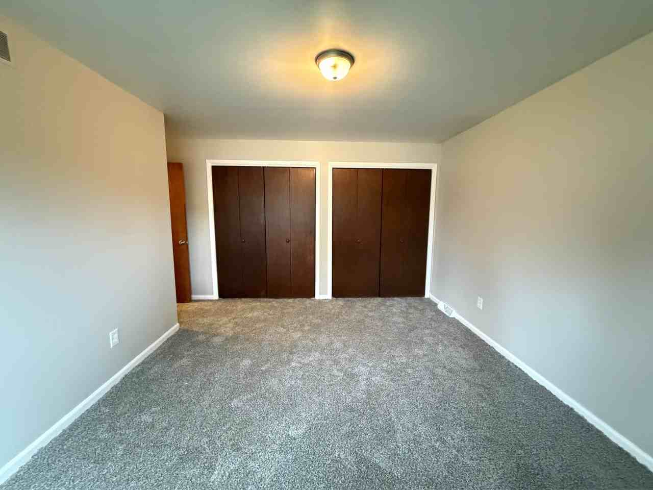 4493 South Buffalo Street - Hawthorne 2 - Photo 7 of 23