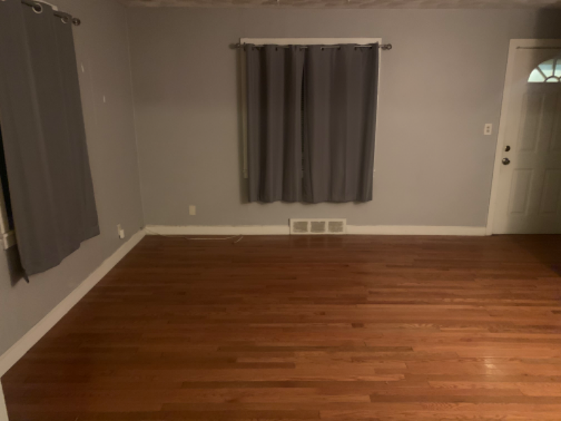 527 Pearl Harbor St - Photo 6 of 9
