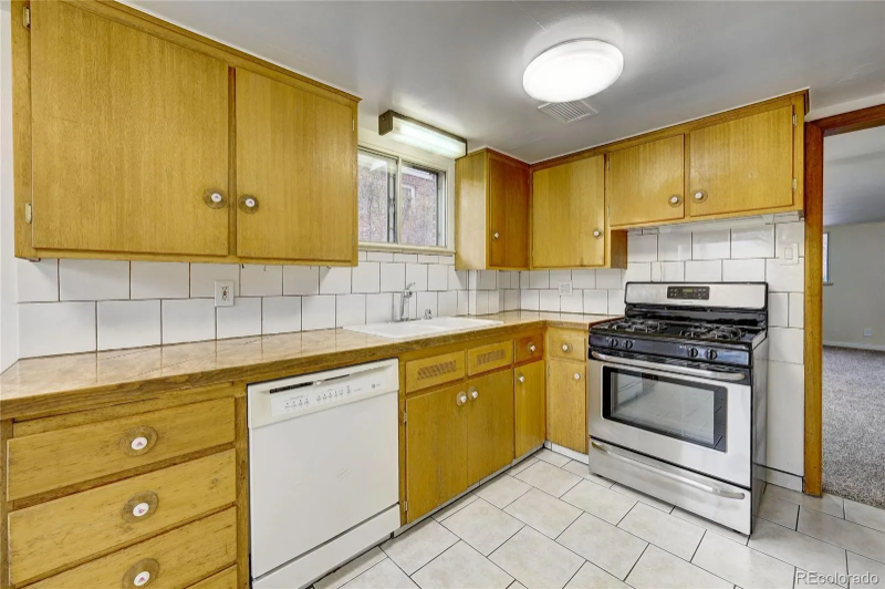 4334 Batavia Pl #B - Photo 7 of 18