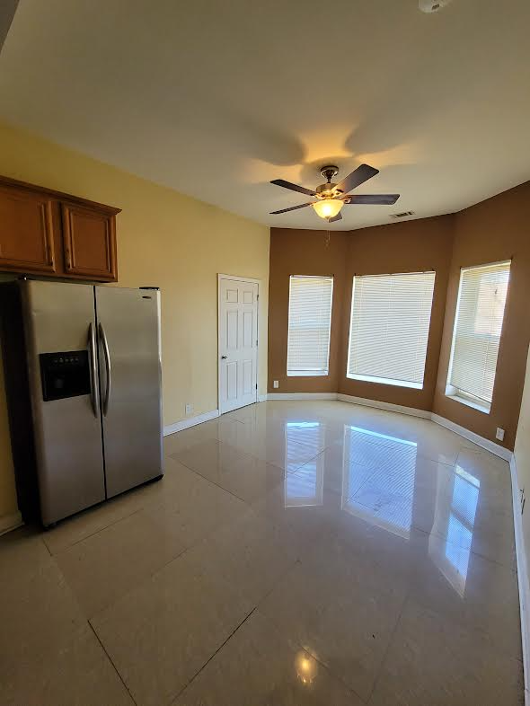 5700 S Indiana Ave #3 - Photo 2 of 8