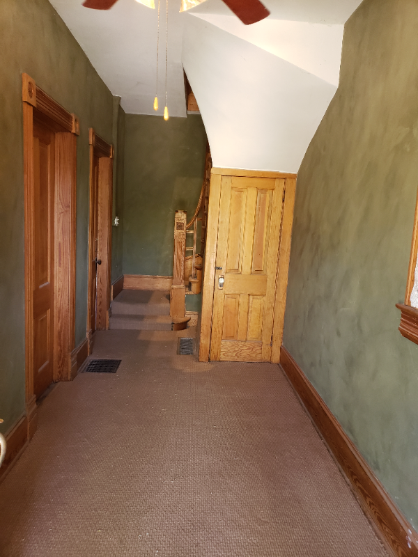210 Jackson St - Photo 3 of 9