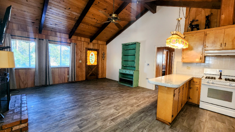 1168 Jungfrau Dr - Photo 3 of 15