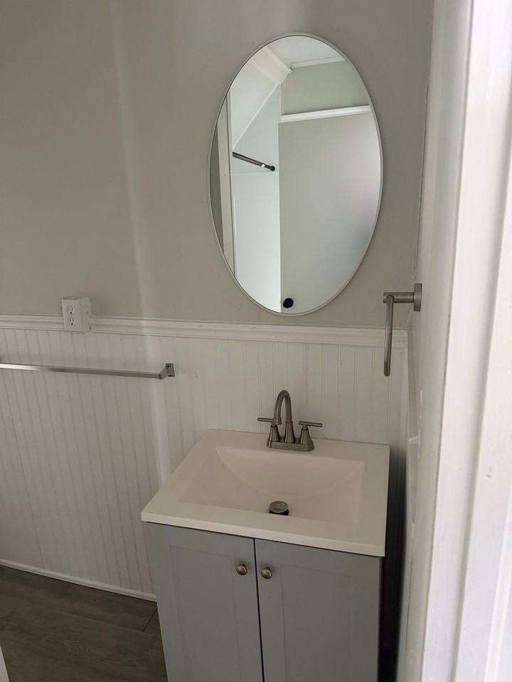 100 Nanticoke Ave #4 - Photo 3 of 14