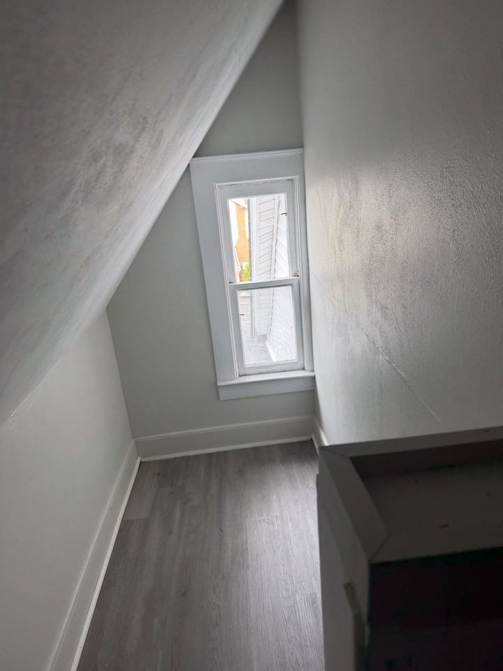 100 Nanticoke Ave #4 - Photo 5 of 14