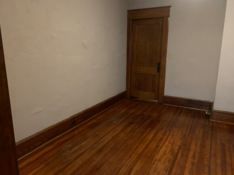 1725 Ryerson Ave #1 - Photo 5 of 13