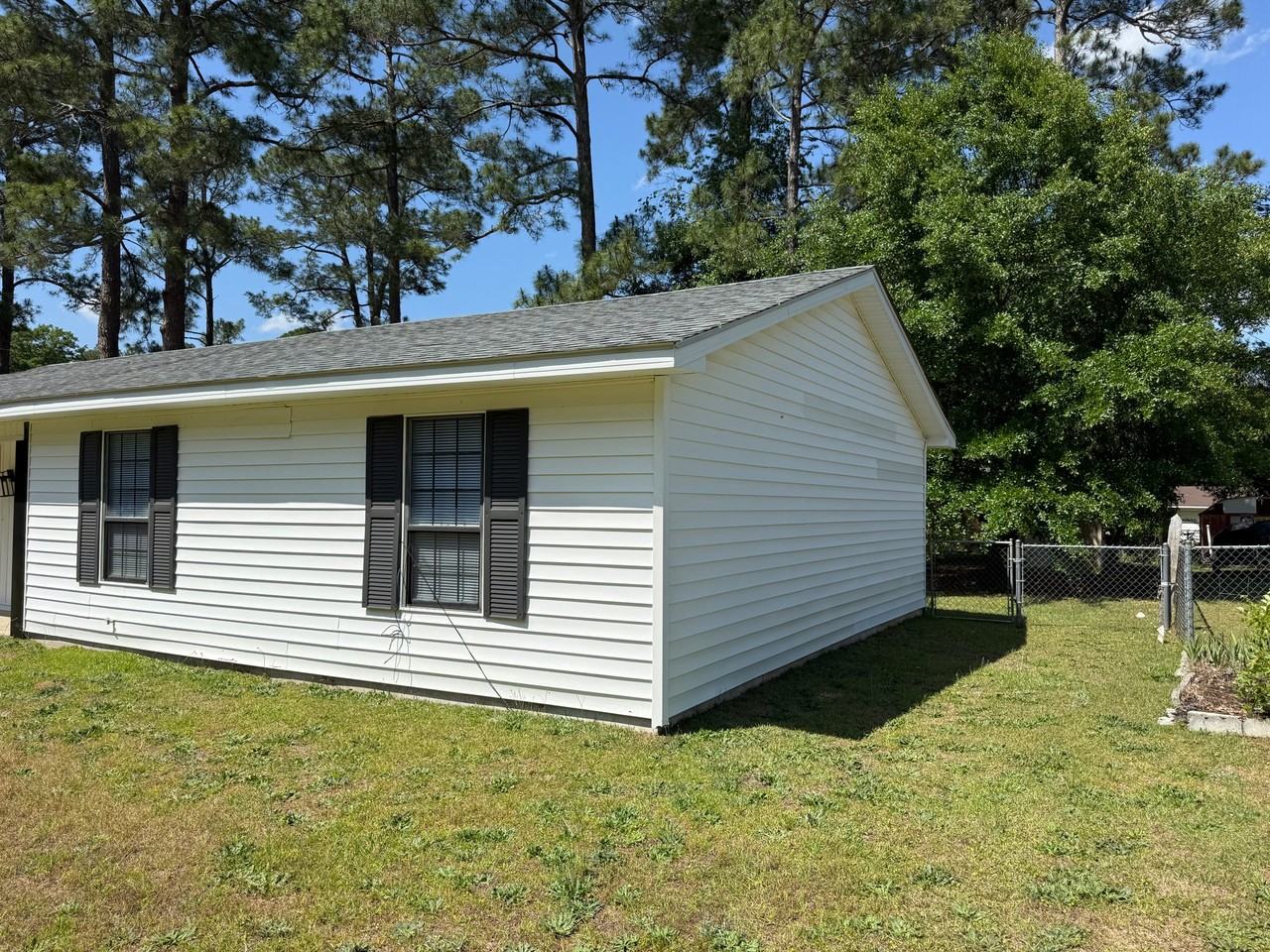1501 Main St - Photo 2 of 20