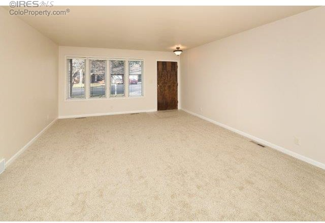 1203 Kirkwood Dr - Photo 3 of 15