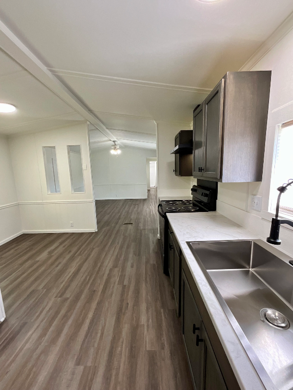 134 Atkins Rd - Photo 4 of 20