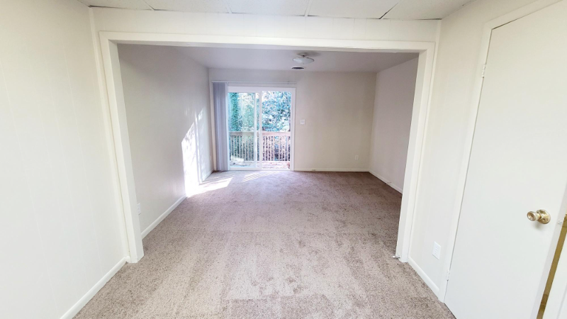 3949 Keswick Ct - Photo 4 of 19