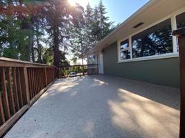 featured image of 751 Bowman Ave #1
