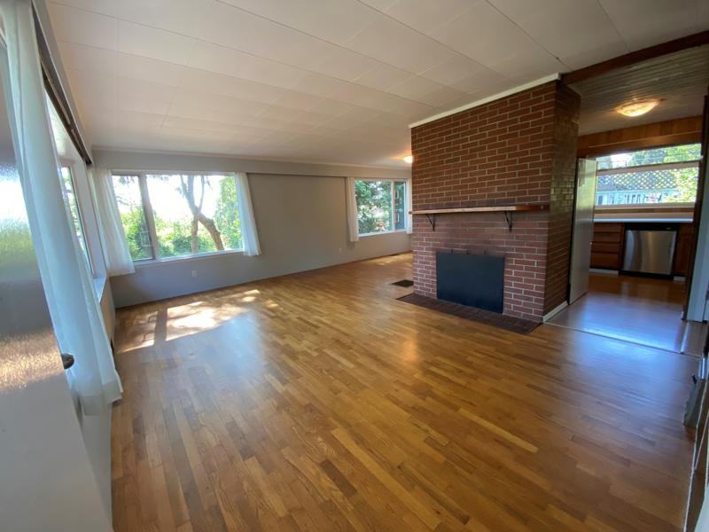 751 Bowman Ave #1 - Photo 6 of 25