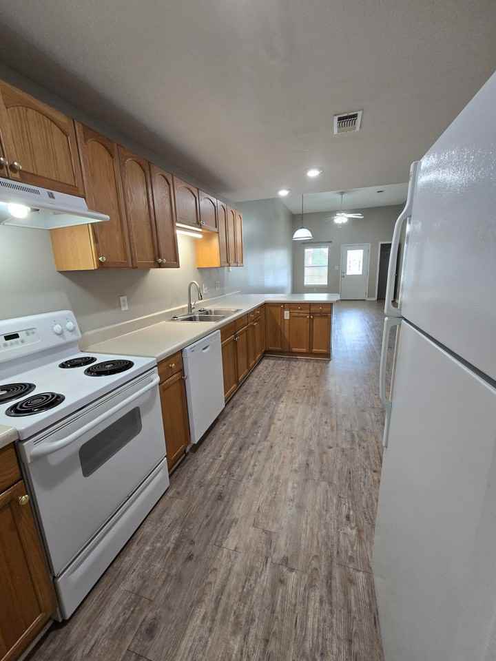 15127 Deer Creek Dr #A - Photo 5 of 13