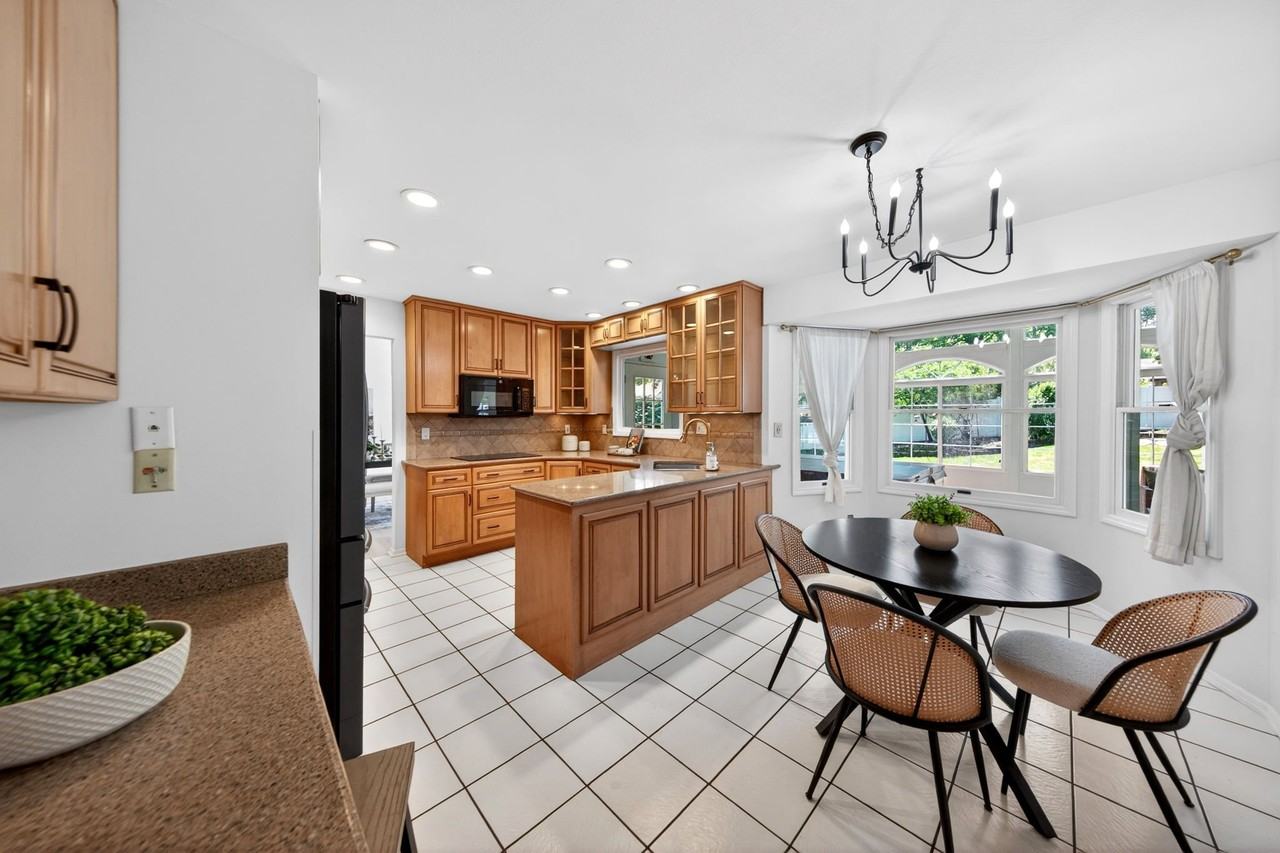 2019 Cedarmill Dr - Photo 3 of 36