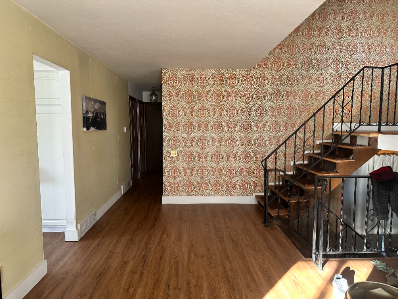 661 S Fulton St - Photo 6 of 31