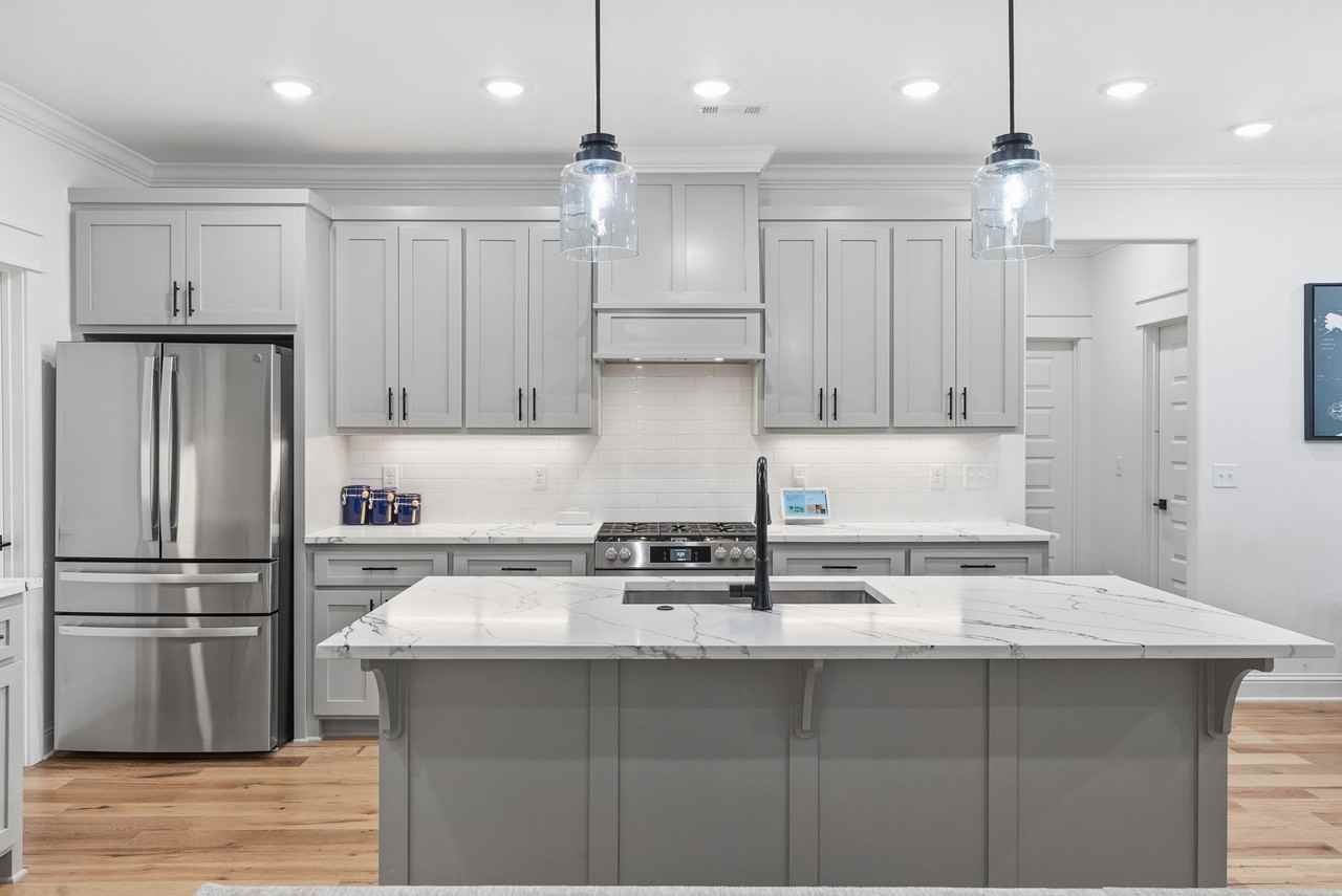 12 Grier Ln - Photo 5 of 19