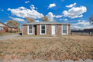 featured image of 1620 E Del Mar St